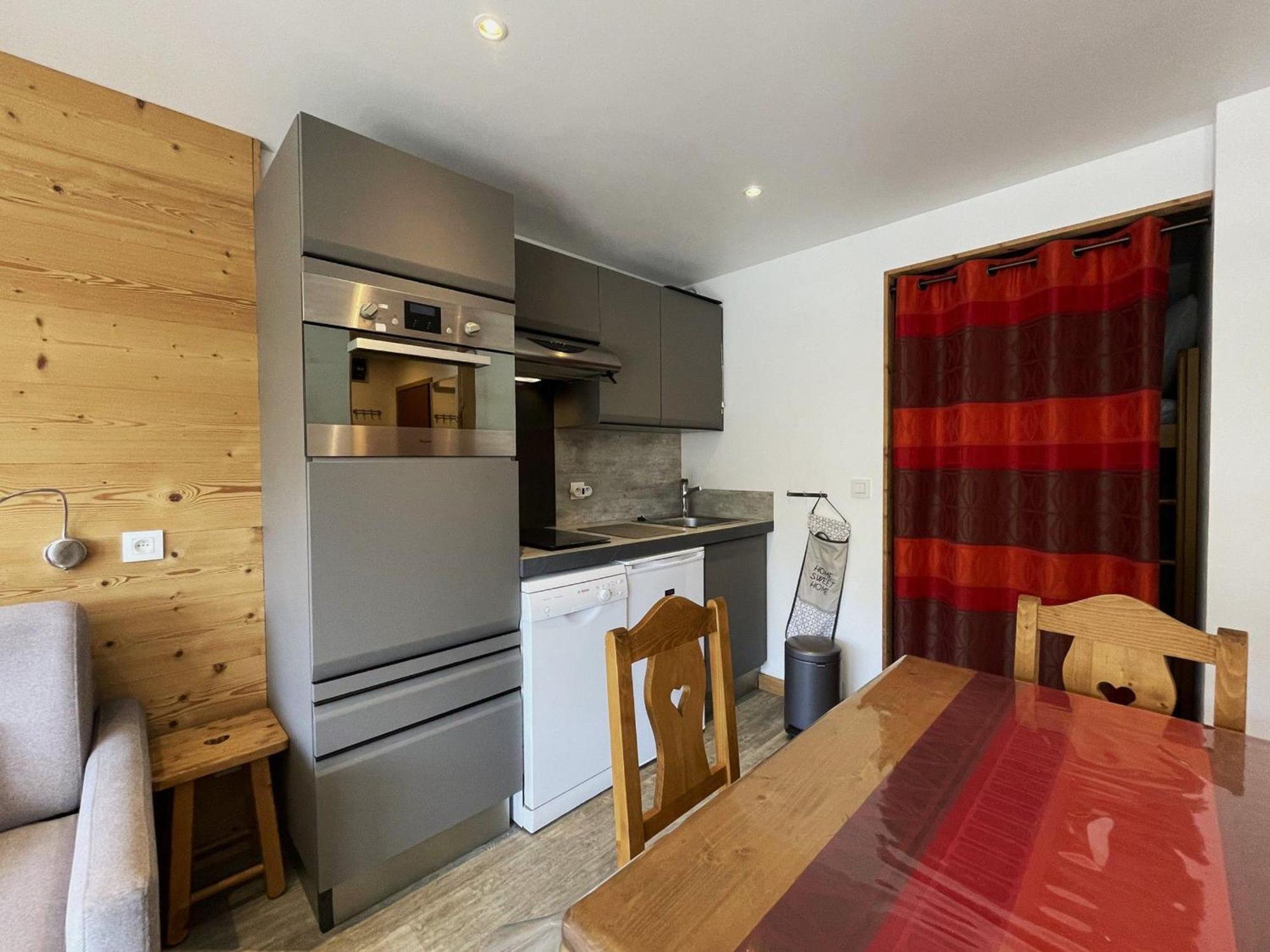 Studio Renove Pour 4, Ski Aux Pieds, La Croisette, Les Menuires - Fr-1-452-230 Saint-Martin-de-Belleville Exterior photo